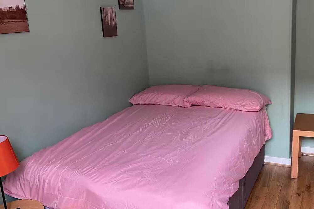 Ganze Wohnung, 2Br flat with Abbey views, private garden and summer house. in Jedburgh, Scottish Borders