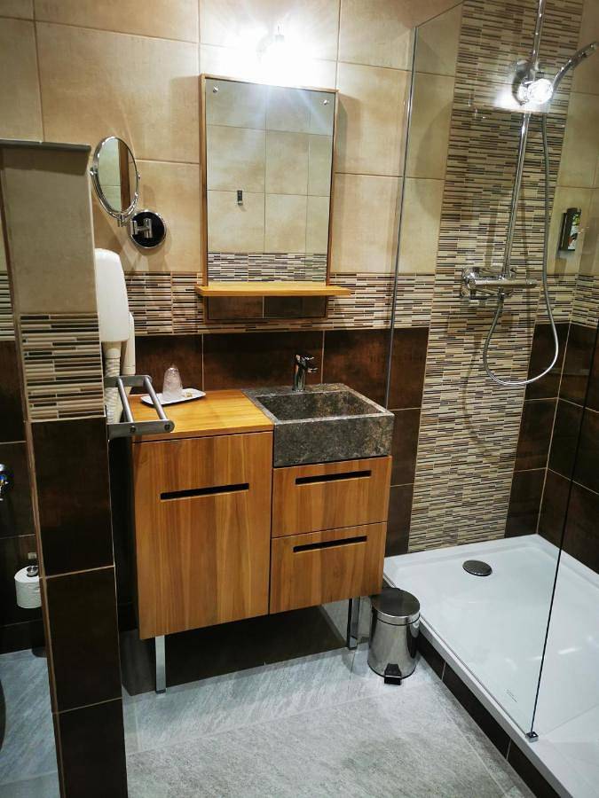 Hôtel pour 4 personnes, avec jardin, animaux acceptés à Piolenc - 2