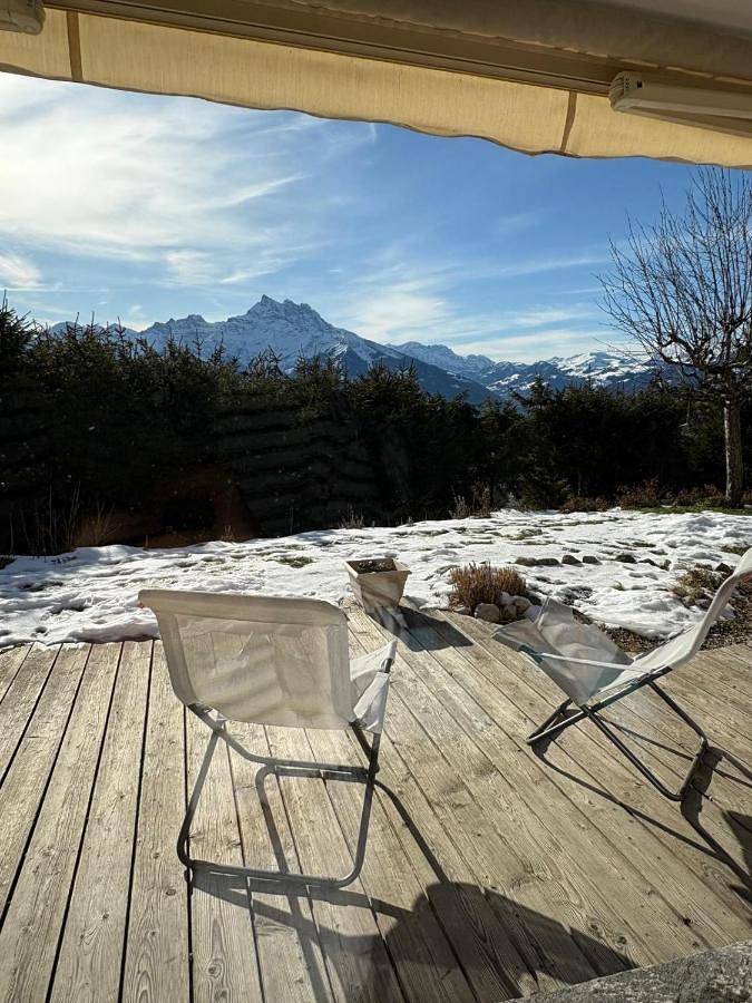 Location de vacances pour 2 personnes, avec vue ainsi que jardin et terrasse, animaux acceptés dans Chesières - 4