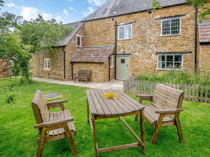 Cottage for 6 people, with garden, with pets - 1