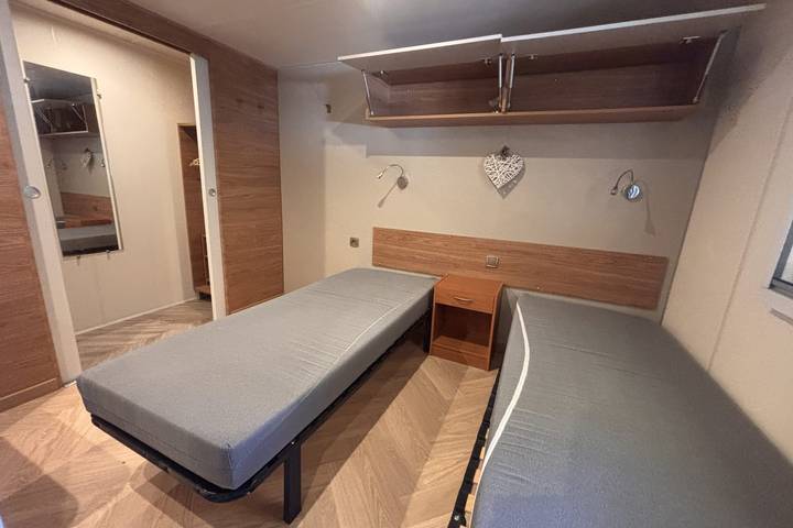Gîte pour 6 personnes, avec terrasse ainsi que piscine et jardin, adapté aux familles à Puget-sur-Argens - 4