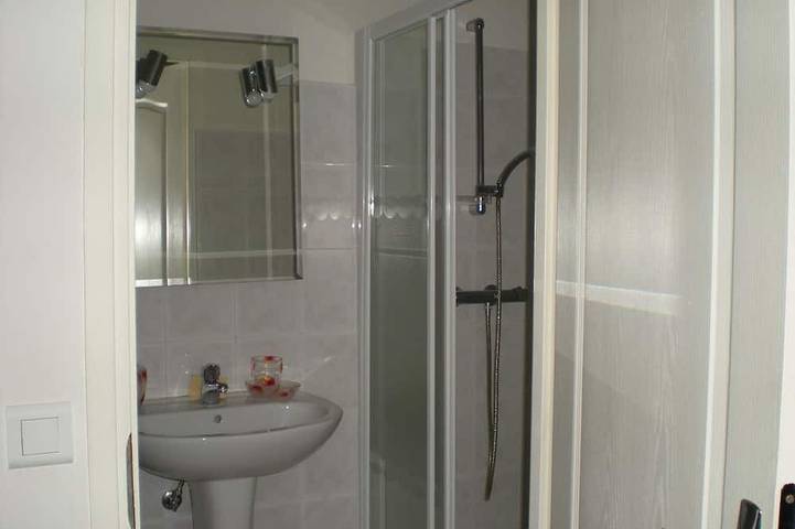 Gîte pour 4 personnes, avec terrasse, animaux acceptés à Petreto-Bicchisano - 2