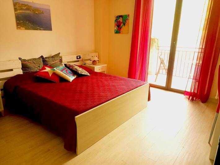 Maison d’hôte pour 3 personnes, avec terrasse ainsi que jardin et vue, animaux acceptés à Giardini-Naxos - 2