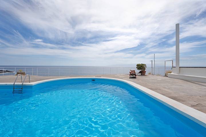 Appartamento intero, Appartamento di vacanza "Costa Isora 1" con vista mare, piscina in comune e Wi-Fi in Cueva del Polvo, Guia de Isora