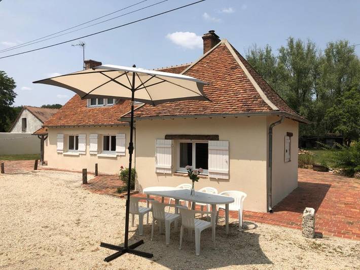 Location de vacances pour 8 personnes, avec Terrasse ainsi que Jardin et Vue à Cheverny
