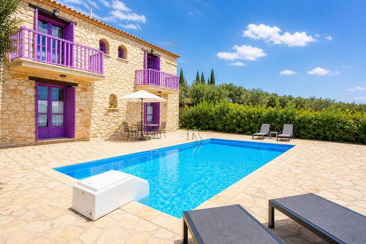 Villa για 5 άτομα, με κήπο και ταράτσα στις Αλυκές