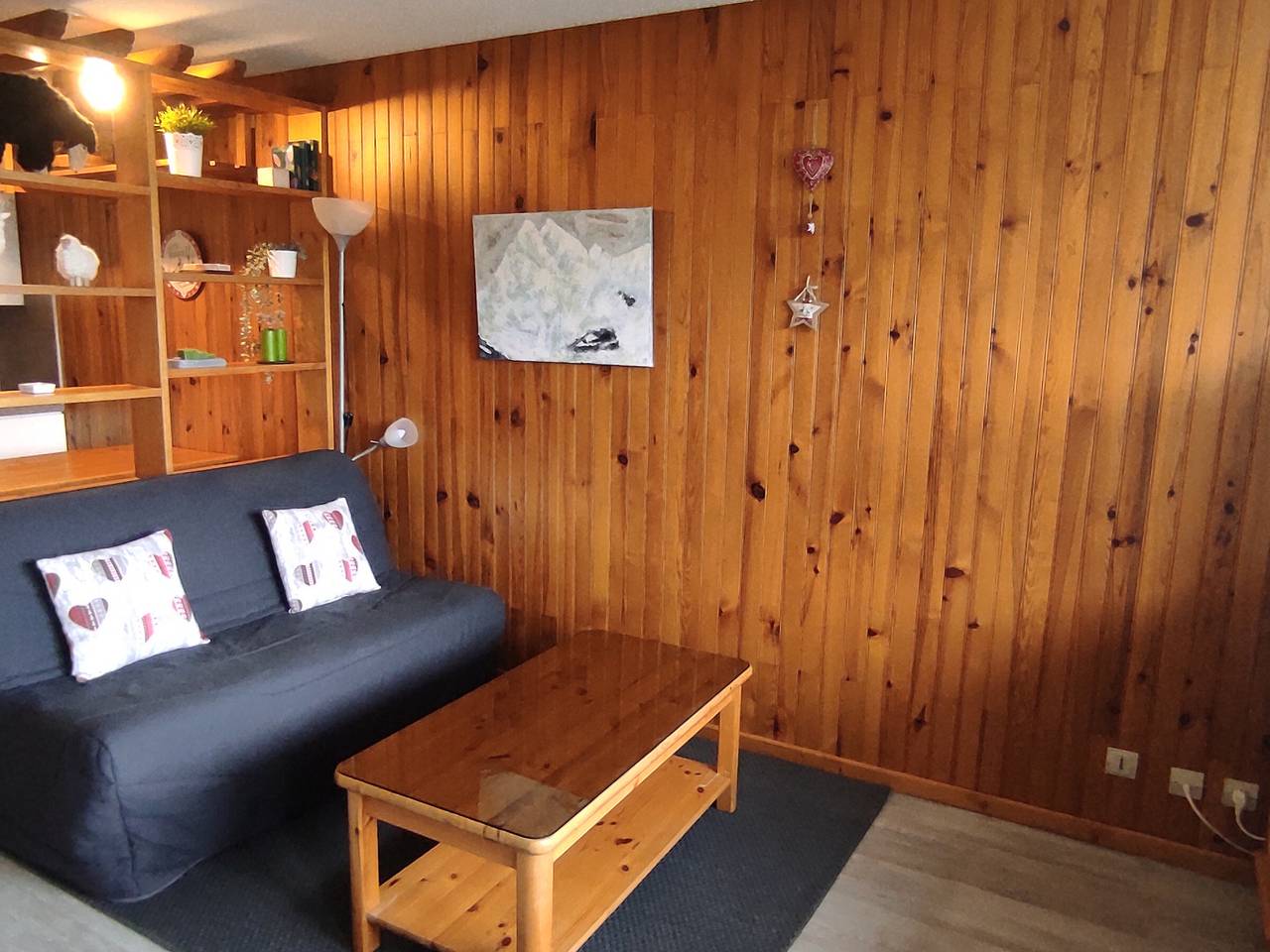 Entire studio, Cozy studio for 5 people at the foot of the slopes in Super Besse in Super Besse, Besse-et-Saint-Anastaise