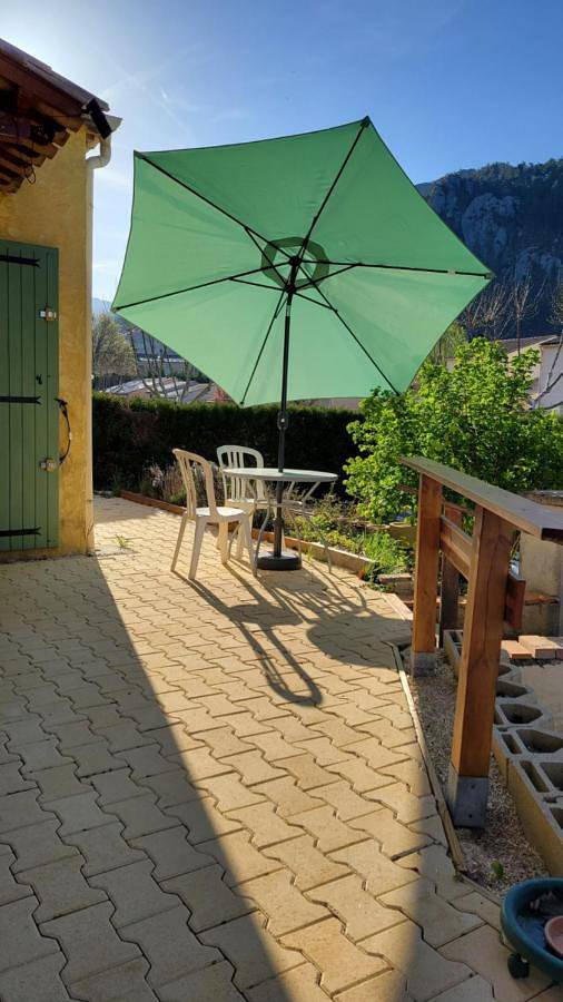 Chambre d’hôte pour 3 personnes, avec Terrasse et Jardin à Castellane - 4