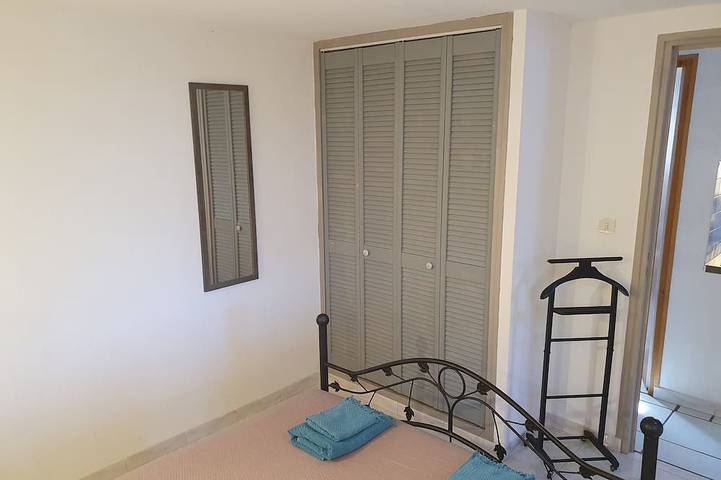 Location de vacances pour 3 personnes, avec terrasse à Aregno - 4