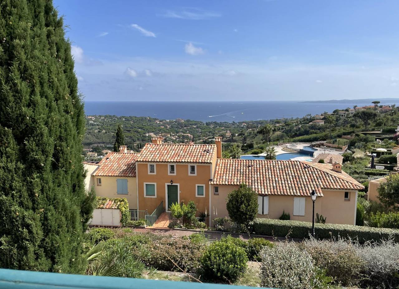 Loue petit mazet avec vue mer imprenable, aux Issambres in Roquebrune-sur-Argens, Région de Draguignan