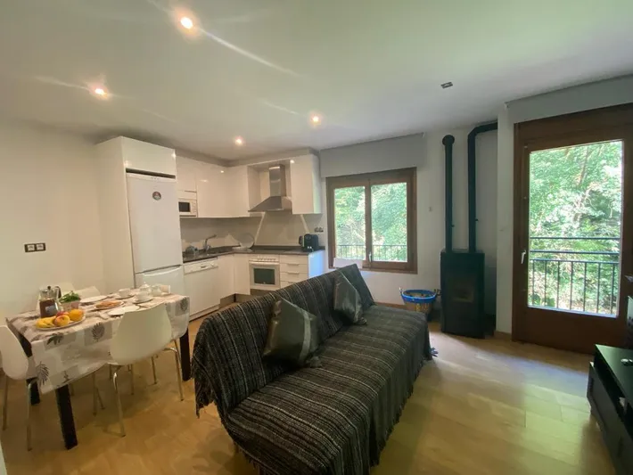Ferienwohnung für 7 Personen, mit Pool und Terrasse sowie Ausblick, mit Haustier - 1