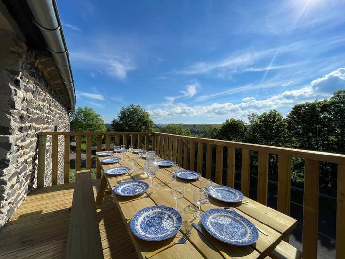 Location de vacances pour 12 personnes, avec jardin et vue, adapté aux familles à Orcival (Puy-de-Dôme) - 3