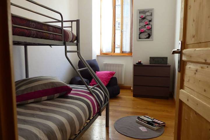 Gîte pour 5 personnes, avec jardin dans Val-de-Sos - 3