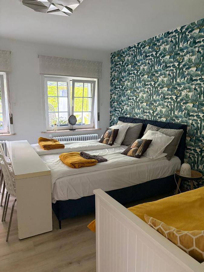Gîte pour 4 personnes, avec vue ainsi que jardin et piscine, animaux acceptés dans Libramont