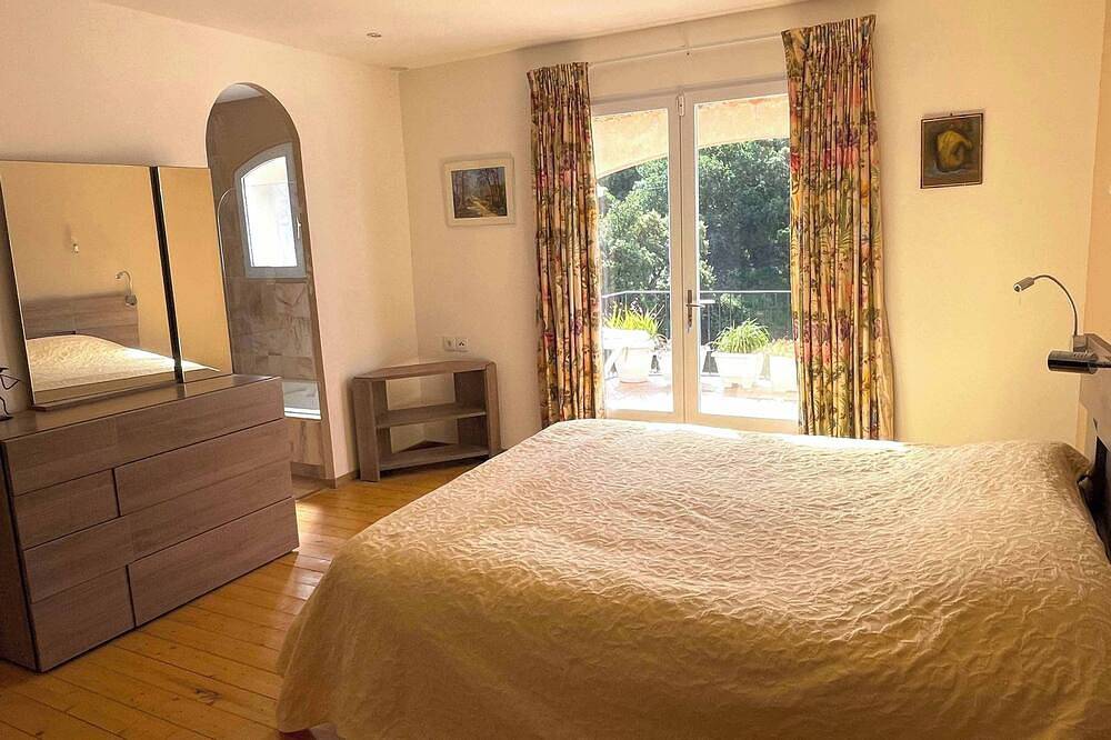 Seaside Villa With Pool - Perfect For Family & Friends in Agay, Saint-Raphaël (Var)