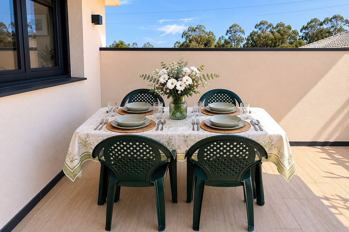 Casa de vacaciones 'Muxia' con vistas a la montaña, terraza privada y Wi-Fi in Muxía, Costa de Galicia