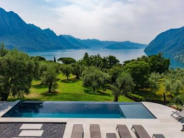 Villa per 10 Persone in Comune di Riva di Solto, Prealpi Bergamasche Orientali, Foto 1