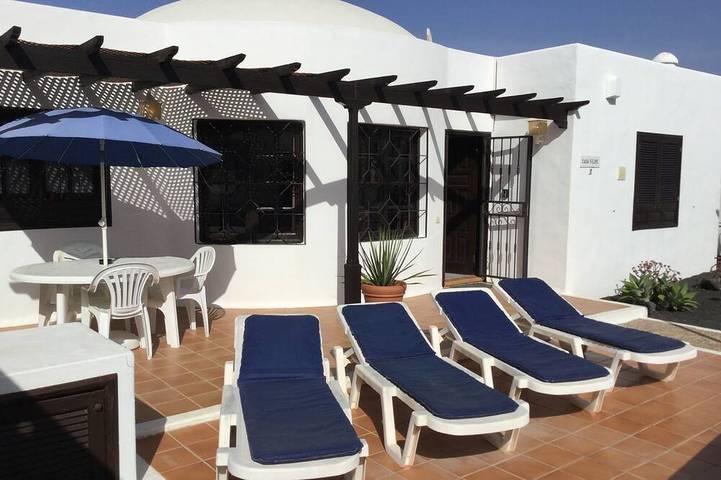 Bungalow für 4 Personen, mit Terrasse und Garten sowie Pool in Puerto del Carmen