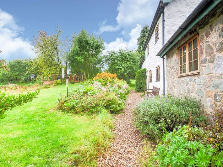 Vintage Holiday home in Welshpool with Garden in Powys