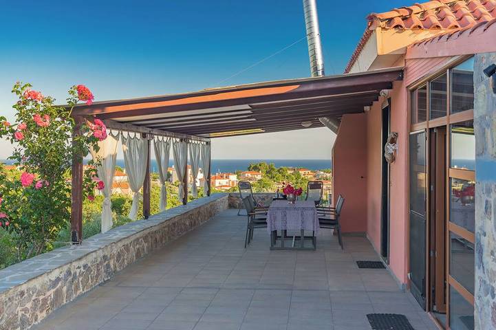 Βίλα για 8 άτομα, με μπανιέρα υδρομασάζ και ταράτσα - 1