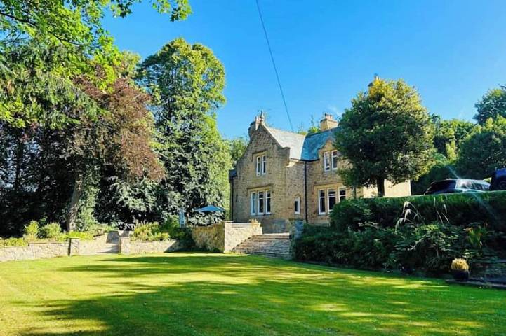 Ferienhaus für 18 Personen, mit Garten und Whirlpool - 1