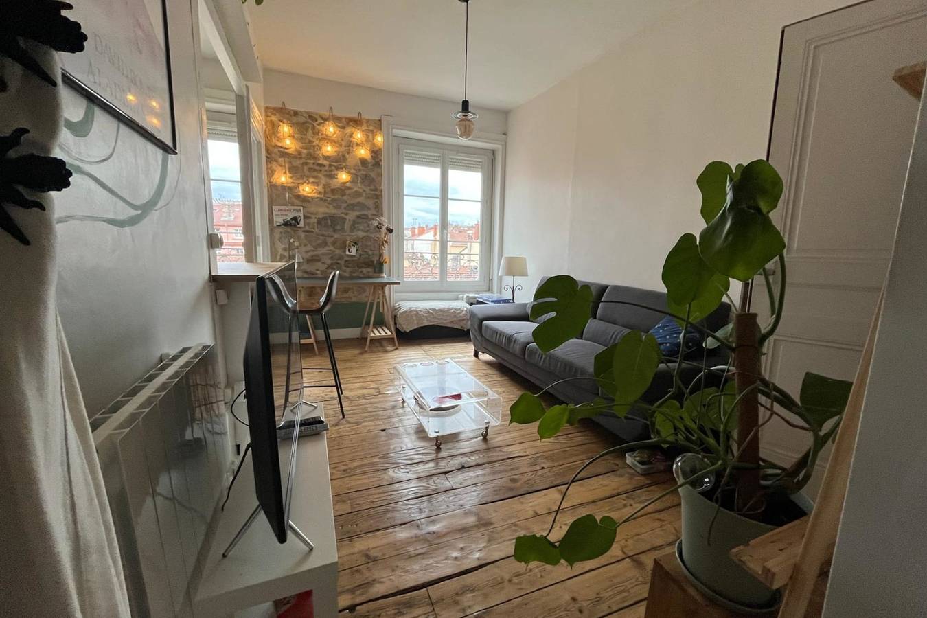 Monolocale intero, Bright studio in Lyon, ideal for two people in Lione, Rodano