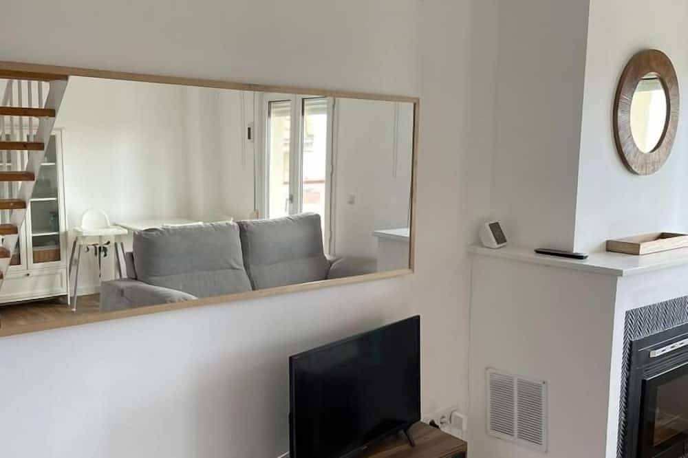 Entire apartment, ¡Duplex con terraza en Mogro! in Mogro, Miengo