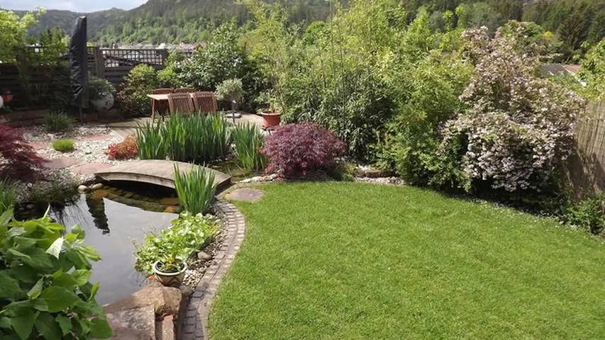 Gîte pour 4 personnes, avec terrasse et jardin à Dahn