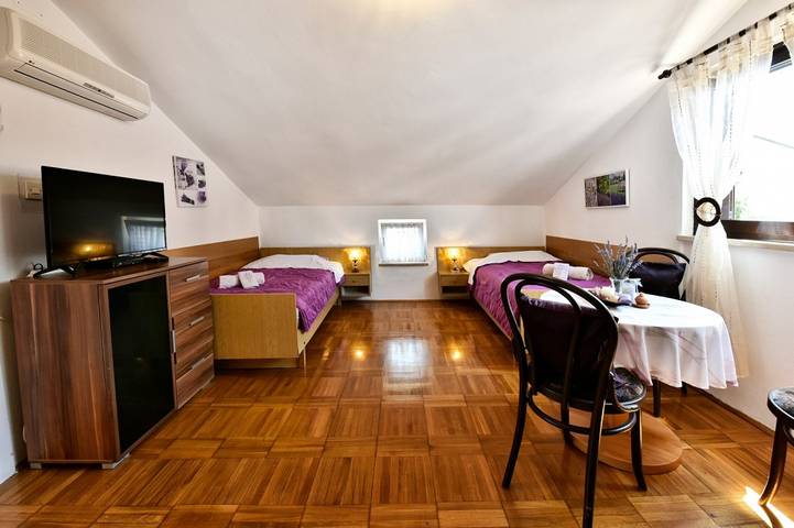 Ferienwohnung für 3 Personen, mit Terrasse in Funtana - 4