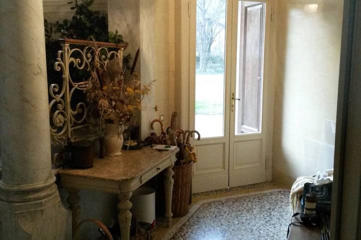 Casa vacanza per 6 persone, con giardino e balcone, con animali domestici in Erba