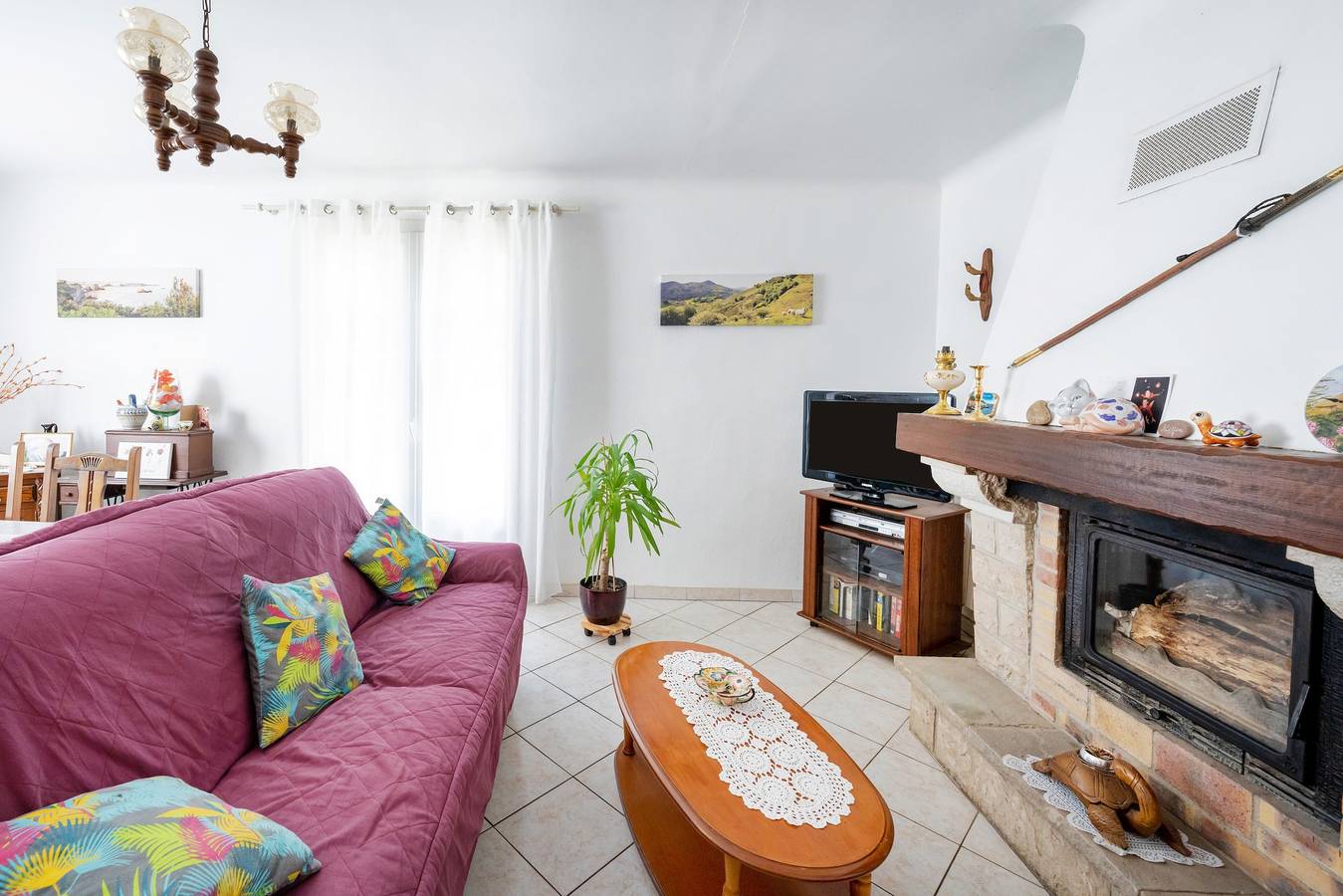 Appartamento intero, Appartamento 'Location F3' con vista montagna, terrazza privata e Wi-Fi in Saint-Pée-sur-Nivelle, Bayonne e dintorni