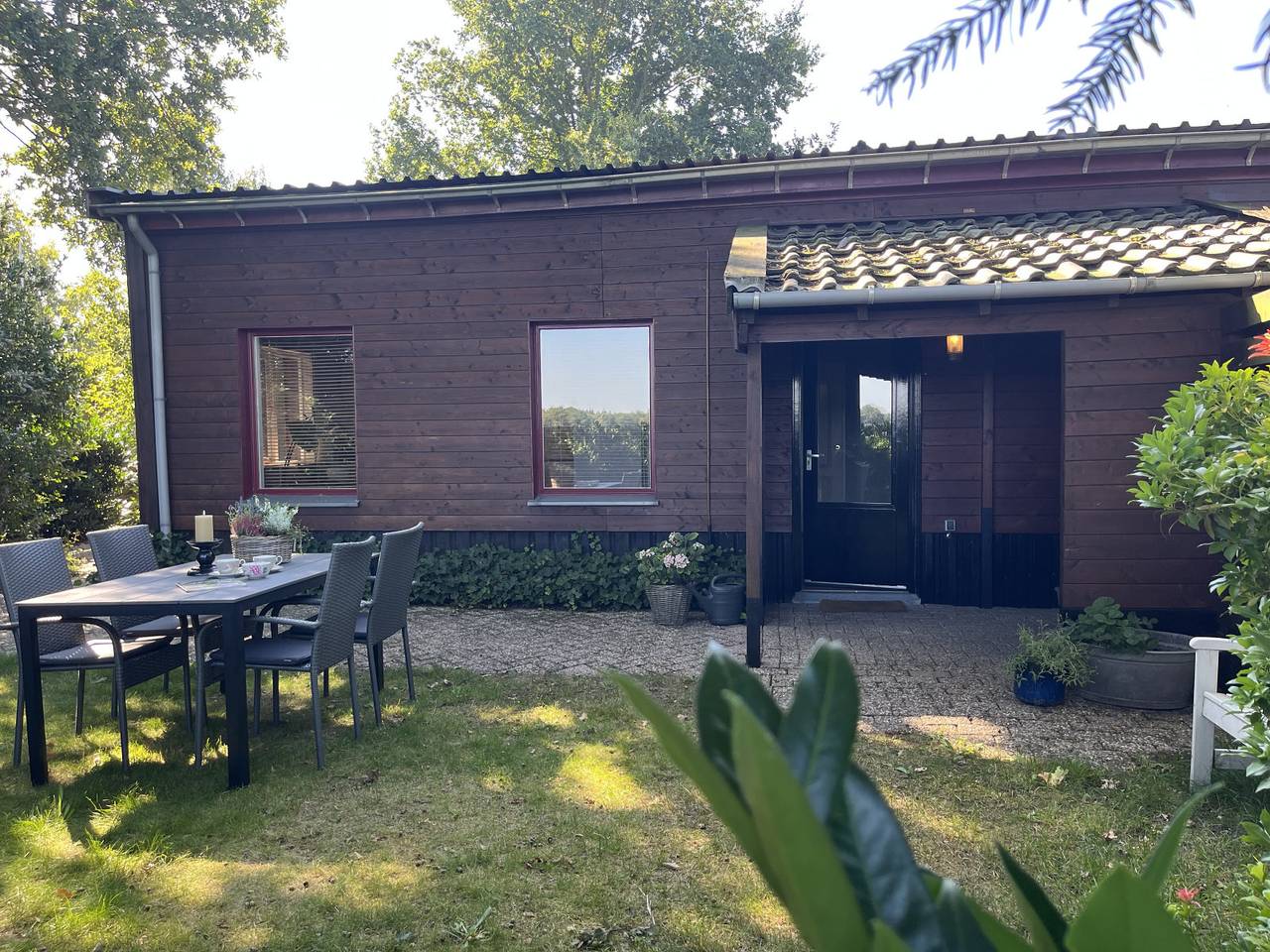 Gelijkvloers vakantiehuis voor 3 personen met weids uitzicht, in het groen nabij Borger in Borger, Drenthe