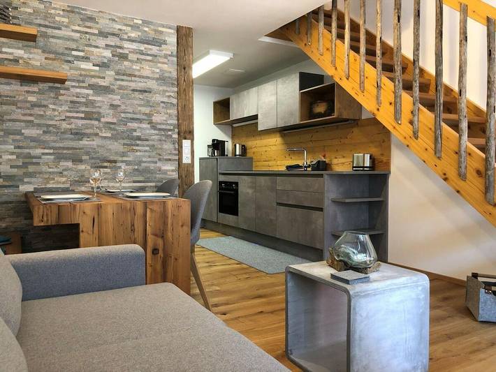Vakantiewoning voor 4 personen, met Zwembad en Sauna in Steibis