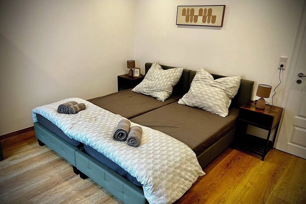 Ganze Wohnung, Zentral & Modern: Zimmer im Herzen Oldenburgs(6p) in Oldenburg, Niedersachsen