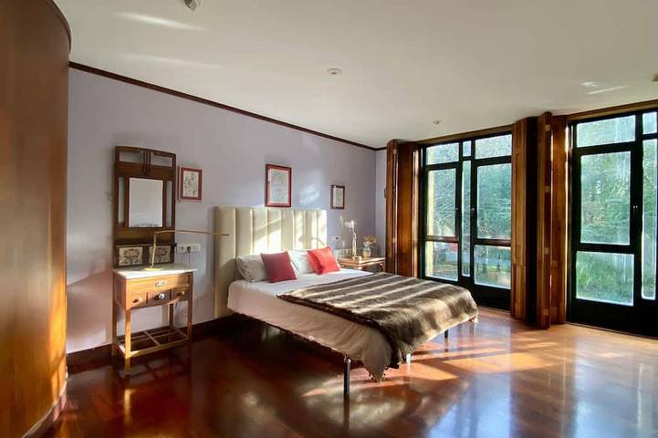 Ag House O Remanso de Pedreira with 20000 m2 of land in Carballo, Province de La Corogne