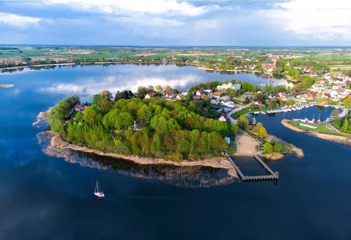 Dom dla 13 osób, z Jacuzzi i Taras oraz Ogród i Sauna w Rajgród