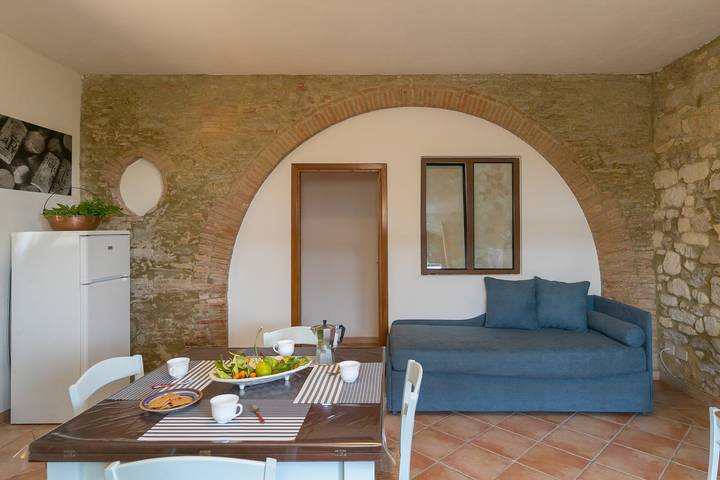 Appartamento 'Podere Nuti – 2 Beloro' - terrazza coperta in esclusiva, piscina e giardino in comune in Mazzanta, Cecina