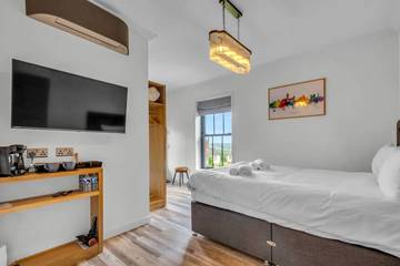 Holiday Apartment for 2 People in Chartham, Kent Downs, Photo 3
