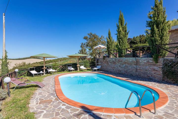 Ferienhaus für 2 Personen, mit Garten und Seeblick in Siena - 3
