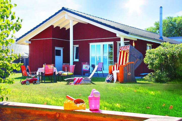 Ferienhaus für 8 Personen, mit Terrasse und Garten sowie Whirlpool und Sauna in Quern