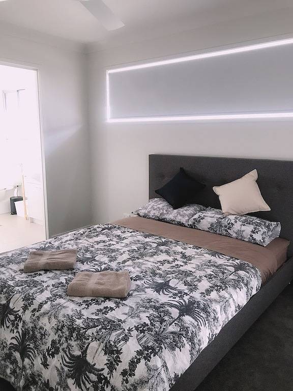 Brand new luxury home at Dakabin close to shop and North Lakes in Brisbane, Moreton Bay