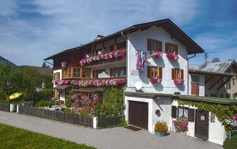 BnB für 2 Personen, mit Terrasse und Garten sowie Ausblick in Oberammergau