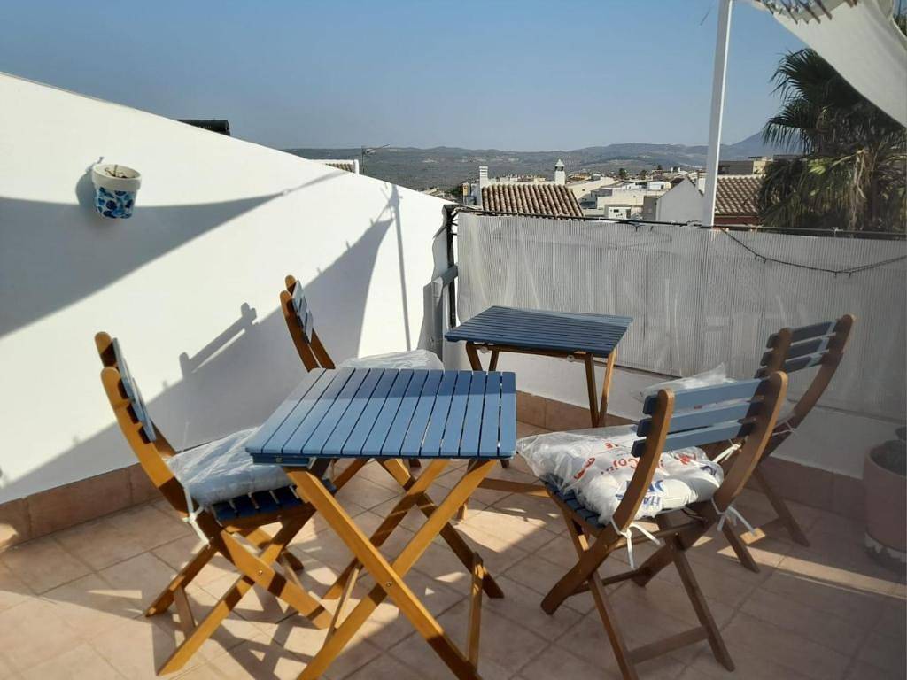 Roof Terrace - Pet - Parking - Pool- Sleeps 2 in Rute, Sierras Subbéticas