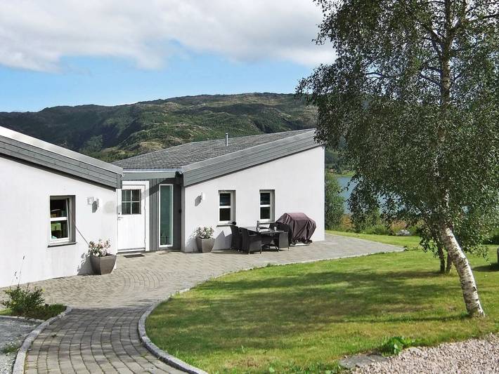 Ferienhaus für 9 Personen, mit Whirlpool und Terrasse sowie Garten in Nord-Norwegen - 3