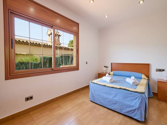 Ferienhaus für 12 Personen, mit Pool und Balkon, kinderfreundlich in Blanes