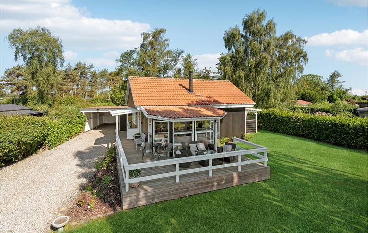 Ferienhaus für 4 Personen, mit Terrasse und Garten in Sydals