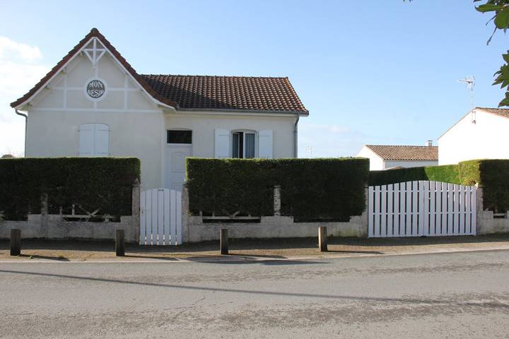 Gîte pour 10 personnes, avec terrasse