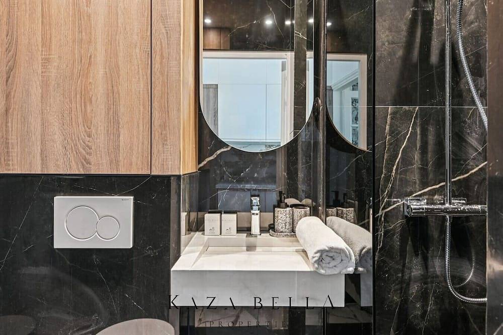 Apartamento entero, Kaza Bella - Charmant studio Levallois-Perret proche de Paris in Levallois-Perret, Altos del Sena