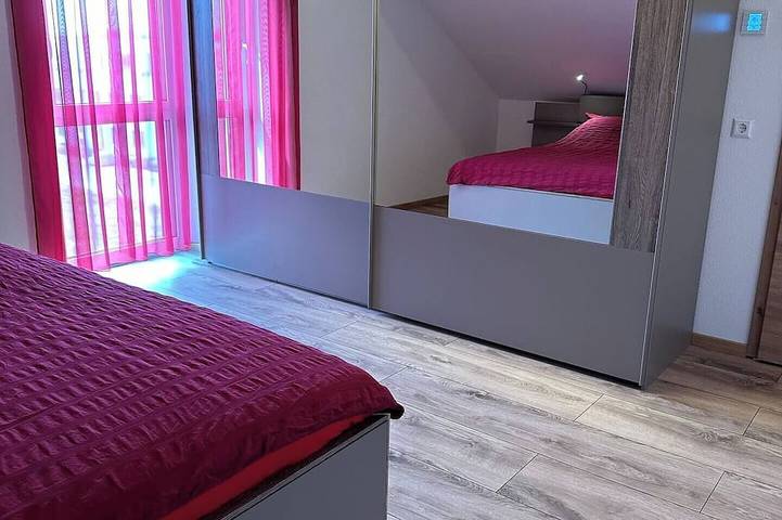 Ganze Wohnung, Livingme Gemütliche 3 Zimmer zum Entspannen in Korntal-Münchingen, Landkreis Ludwigsburg