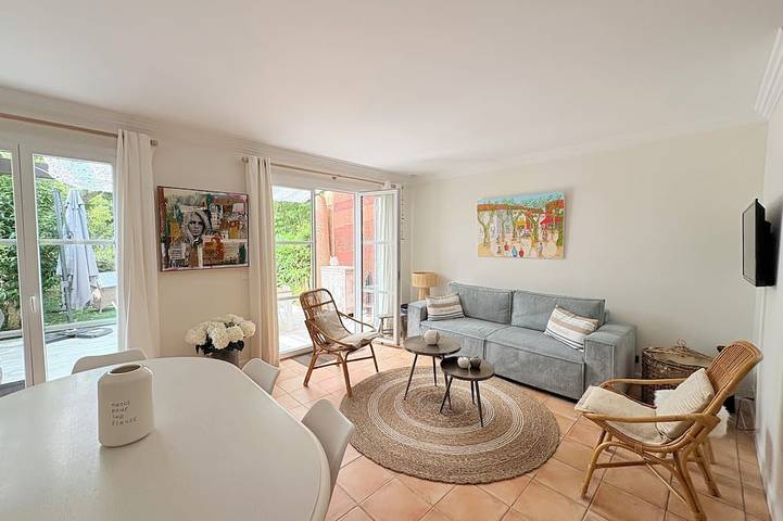 Ferienhaus für 6 Personen, mit Garten und Terrasse sowie Pool, mit Haustier in Grimaud